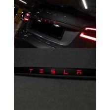 Red lighted carbon trim on trunk for TESLA Model S