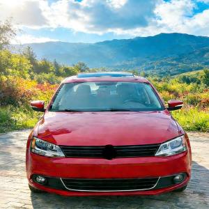 Volkswagen VW Jetta MK6 Sedan Pre-facelift 2012-2015 Front Grille Glossy black FRP